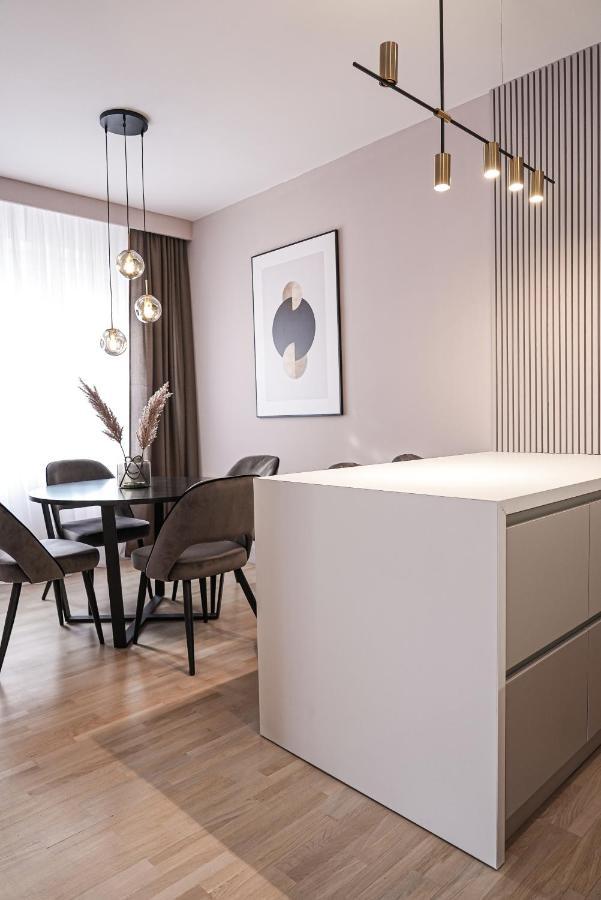 Zest Residence クラグイェヴァツ エクステリア 写真